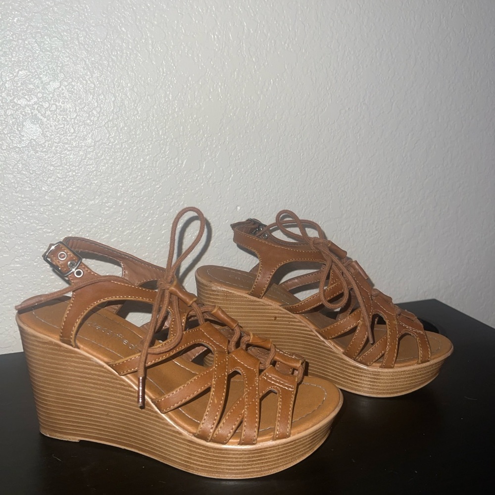 Brown Wedges